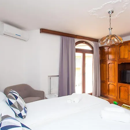 Puric Apartment *
